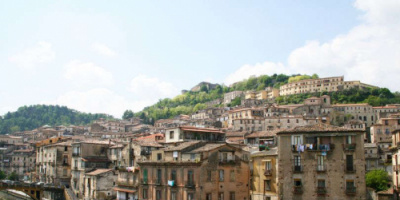 قرى إيطالية جميلة تدفع 33 ألف دولار لثلاث سنوات لمن ينتقل للعيش فيها