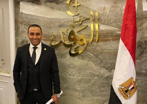 مكتب خدمة المواطنين بالوفد يُطلق خدمة تلقي الطلبات عبر "الواتساب"