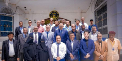 الرئيس عيدروس الزُبيدي يلتقي المكتب السياسي للمجلس الأعلى للحراك الثوري