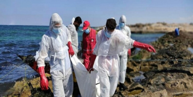 العثور على 15 جثة بعضها متفحّمة على شاطئ غرب ليبيا