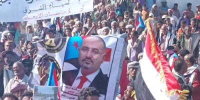 محافظة أبين تشهد مسيرة جماهيرية ومهرجان خطابي حاشد دعماً وتأييداً لعملية سهام الشرق لمكافحة الإرهاب