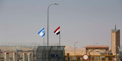 نتنياهو يستفز مصر ويتحداها أمام بايدن.. والقاهرة ترد