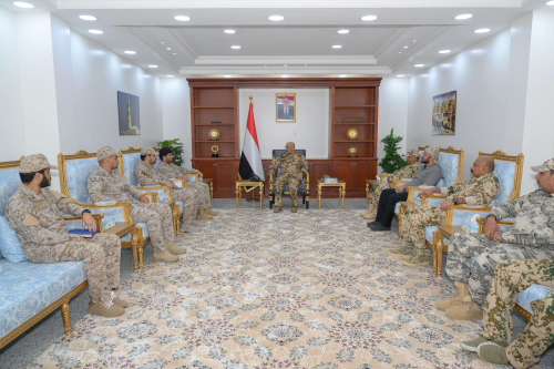 طارق صالح يبحث مع وفد عسكري سعودي تعزيز دور القوات البحرية اليمنية