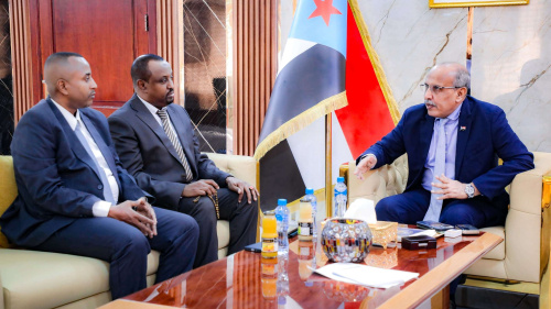 رئيس الجمعية الوطنية للمجلس الانتقالي يستقبل سفير جمهورية الصومال لدى اليمن