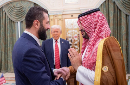 ترامب يفاجئ العالم: رفع العقوبات عن سوريا من أجل ازدهار الشرق الأوسط