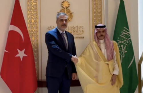 مكالمة بين فيدان وبن فرحان تشعل التوقعات: اعتراف وشيك بدولة فلسطين