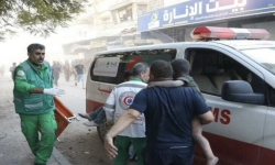لم يعد هناك مكان لإنقاذهم.. أطباء غزة يواجهون الموت والمرضى يفيضون عن أسرة المستشفيات