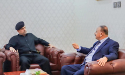 وزير النقل يبحث مع اللواء شلال شايع سبل التعاون المشترك بين الوزارة وجهاز مكافحة الإرهاب