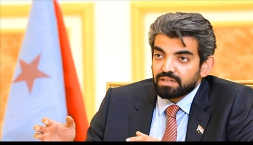 في ظل الصراع على النفوذ.. تصريحات البيض تفتح الباب أمام دور خليجي أكبر في تحديد مستقبل حضرموت
