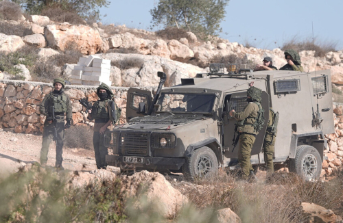 صدمة في إسرائيل.. الشرطة تعتقل حاخامًا شهيرًا بتهمة التحريض ضد الفلسطينيين