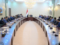 حكومة بلا نساء: العليمي يصف الأمر بـ «خلل قانوني» ويطالب بالتصحيح الفوري