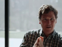 تاكر كارلسون ينسف المسلمات: نتنياهو يتبنى منطق النازيين وهو العدو الأول للحضارة الغربية