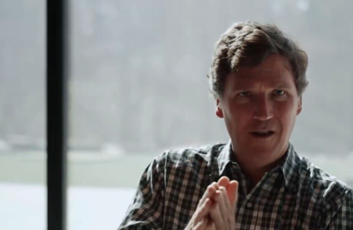 تاكر كارلسون ينسف المسلمات: نتنياهو يتبنى منطق النازيين وهو العدو الأول للحضارة الغربية