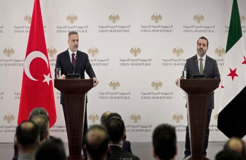 دمشق تتهم "قسد" بعدم الجدية في تنفيذ اتفاق 10 مارس.. وتركيا تؤكد أن الاندماج في صالح الجميع