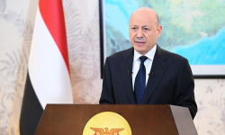 الرئيس العليمي يقلب الطاولة على الجميع: قرارات حاسمة ستغير مسار الأزمة.