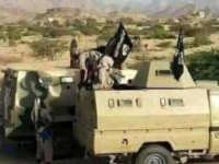 مليشيات الإخوان والقاعدة تحاصر معسكر الخشعة.. اشتباكات دامية وفوضى أمنية في حضرموت