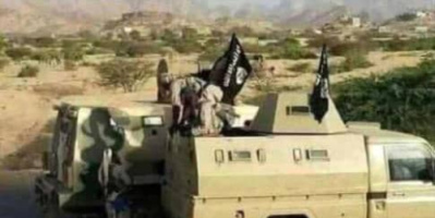 مليشيات الإخوان والقاعدة تحاصر معسكر الخشعة.. اشتباكات دامية وفوضى أمنية في حضرموت