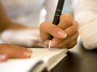 دراسة إيطالية: العُسر يتمتعون بميزة تطورية وقدرات تنافسية تتفوق على مستخدمي اليد اليمنى