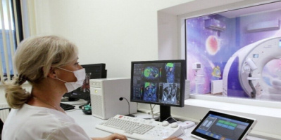 وداعاً للكيماوي.. ابتكار خلايا ذكية قادرة على اصطياد السرطان المختبئ داخل الجسم