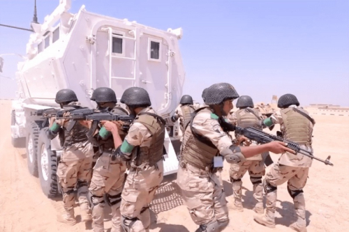 بينها غارات سرية وصراع موانئ.. ماذا تفعل المسيرات المصرية في سماء السودان؟