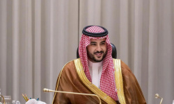 وزيرا دفاع السعودية والإمارات يبحثان هاتفياً مستجدات المنطقة ويدينان العدوان الإيراني