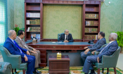 الفريق الصبيحي يترأس اجتماعاً خماسياً لوزراء الخدمات في عدن لمناقشة خطط التعافي التنموي