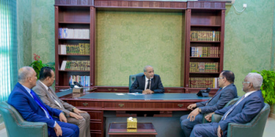 الفريق الصبيحي يترأس اجتماعاً خماسياً لوزراء الخدمات في عدن لمناقشة خطط التعافي التنموي