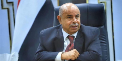 محافظ حضرموت سالم الخنبشي يحظر رفع صور الزُبيدي ويفتح ملف ملاحقة منتسبي "الانتقالي" قضائياً