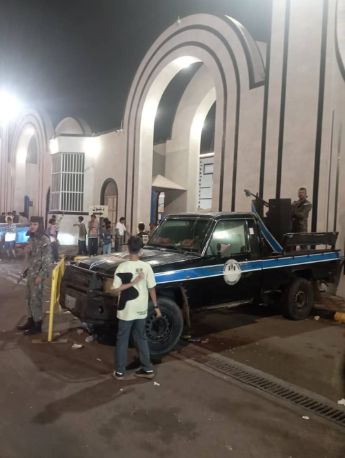 لليوم الرابع على التوالي .. قوات الطوارئ والدعم الأمني تواصل انتشارها المكثف في العاصمة عدن لتأمين احتفالات عيد الفطر