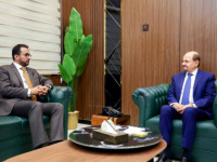 هل تنتهي حقبة الأسماء الوهمية؟ تفاصيل اجتماع الزنداني والعولقي لتطهير كشوفات الموظفين