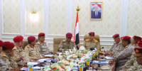 &rlm;وزير الدفاع يعقد اجتماعاً بهيئة الإسناد اللوجستي في عدن