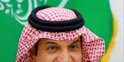 تصعيد غير مسبوق.. قيادي سعودي يهدد الجنوبيين بفرض الوصاية بالقوة وإعادة رشاد العليمي إلى عدن