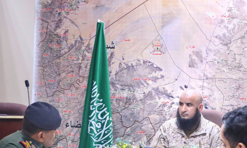 قائد قوات التحالف يلتقي قيادات الأمن بمحافظة شبوة لبحث تعزيز الاستقرار ودعم مسارات التنمية