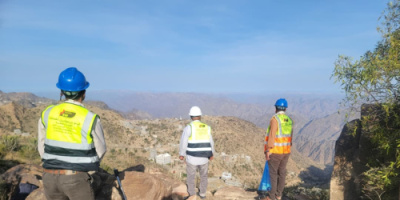 يافع: منظمه اليونبس UNOPS تدشّن مشروع محطة طاقة شمسية وخطوط نقل بجهد 33 ك.ف