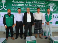 أبين.. مركز الملك سلمان للإغاثة يواصل توزيع السلال الغذائية ضمن مشروع التدخلات الغذائية الطارئة