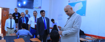 جامعة إقليم سبأ تُجري إختبار المفاضلة للدفعة السابعة بكلية الطب بمشاركة 472 متقدماً للتنافس على 50 مقعداً