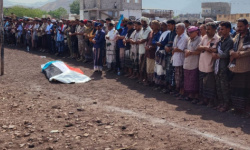 الآلاف من أبناء الجنوب يشيّعون الشهيد عبدالرحيم صالح مثنى إلى مثواه الأخير في ردفان في موكب جنائزي مهيب